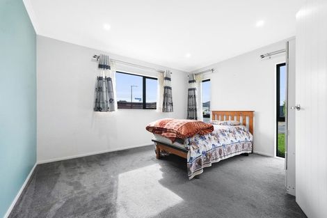 Photo of property in 14 Peerless Avenue, Takanini, 2112