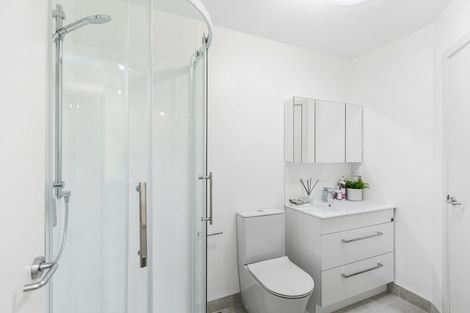 Photo of property in 9/270 Onewa Road, Birkenhead, Auckland, 0626