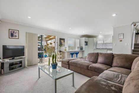 Photo of property in 30b Wellington Street, Pukekohe, 2120