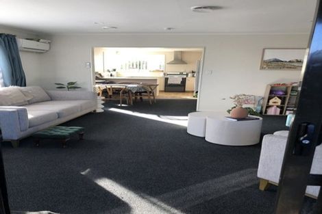 Photo of property in 39 Seadown Crescent, Amberley, 7410