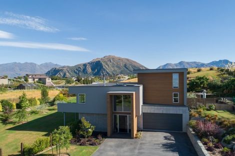 Photo of property in 27 Ridgecrest, Wanaka, 9305