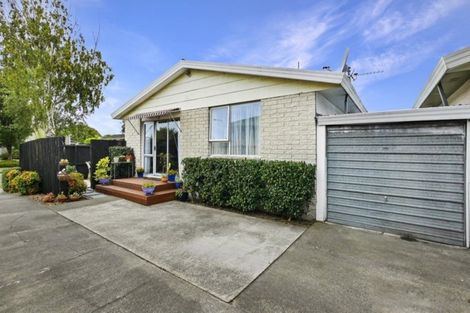 Photo of property in 1/11 Chipping Lane, Redwood, Christchurch, 8051