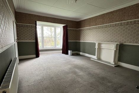 Photo of property in 215 Bridge Street, Bulls, 4818