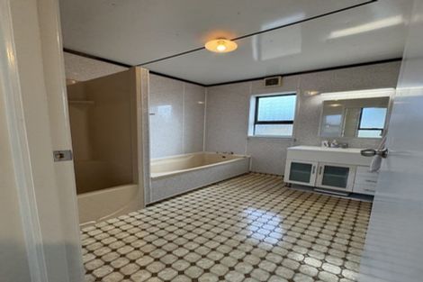 Photo of property in 11 Takanini Road, Takanini, 2112