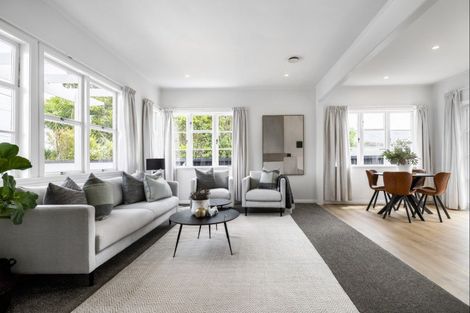 Photo of property in 29 Kaipara Portage Road, Riverhead, 0820