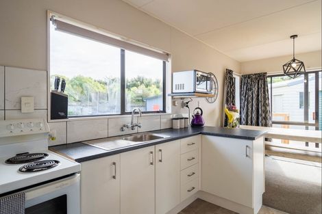 Photo of property in 21 Spackman Crescent, Paraparaumu, 5032