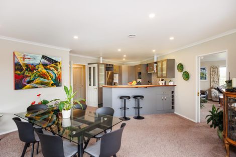 Photo of property in 147 Pacific Drive, Fitzherbert, Palmerston North, 4410