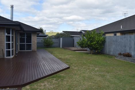 Photo of property in 20 Rainey Crescent, Papamoa Beach, Papamoa, 3118