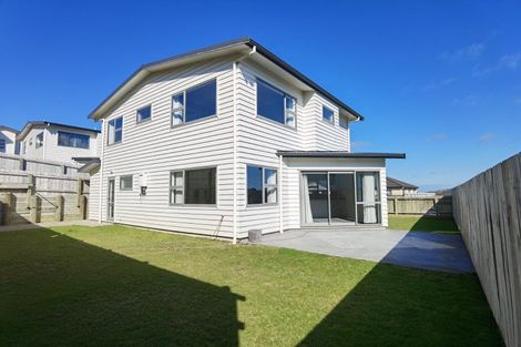 Photo of property in 5a Sandino Place, Grenada Village, Wellington, 6037