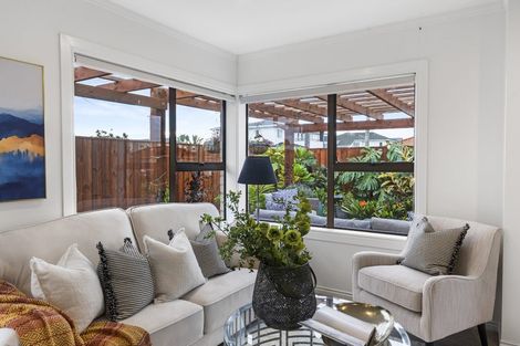 Photo of property in 1/16 Riverside Road, Orewa, 0931