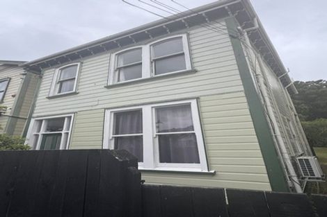 Photo of property in 2a Russell Terrace, Newtown, Wellington, 6021