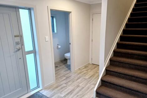 Photo of property in 2/50 Banbury Crescent, Fairfield, Hamilton, 3214