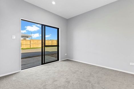 Photo of property in 111 Mutetai Road, Clarks Beach, 2122