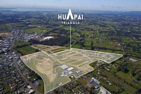 Photo of property in 34 Vinistra Road, Kumeu, 0810