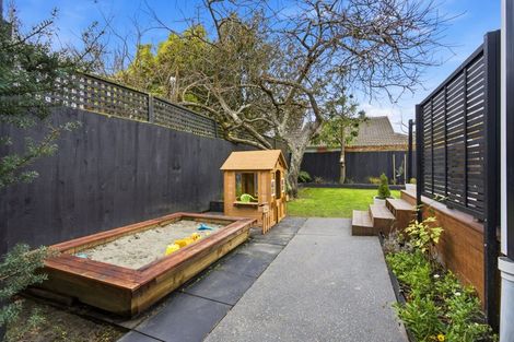 Photo of property in 205 Fifield Terrace, Opawa, Christchurch, 8023