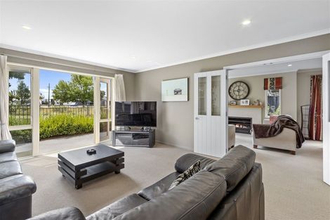 Photo of property in 11a Blarney Place, Casebrook, Christchurch, 8051