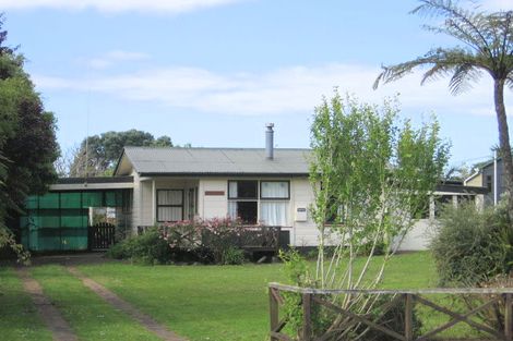 Photo of property in 34 Athenree Road, Athenree, Katikati, 3177