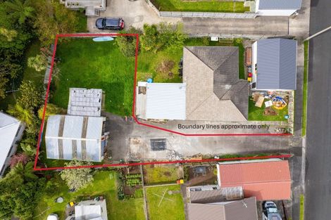 Photo of property in 2 Tupoki Street, Glen Avon, New Plymouth, 4312