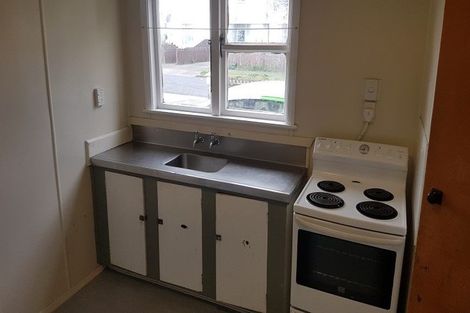 Photo of property in 5-7 Hazard Grove, Cannons Creek, Porirua, 5024