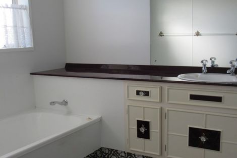 Photo of property in 42 Lovegrove Road, Te Aroha, 3393