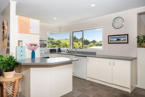 Photo of property in 27 Bethells Road, Waitakere, Auckland, 0816