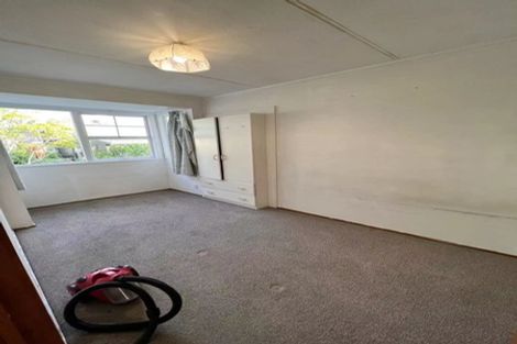 Photo of property in 1/520 Beach Road, Murrays Bay, Auckland, 0630