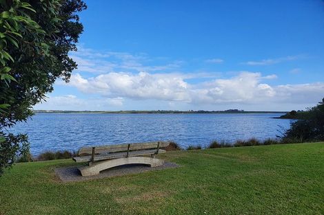 Photo of property in 61 Sunningdale Street, Wattle Downs, Auckland, 2103