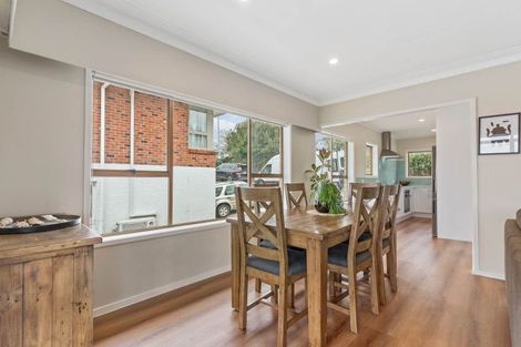 Photo of property in 4239a Great North Road, Glendene, Auckland, 0602