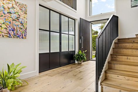 Photo of property in 71a Ngataringa Road, Devonport, Auckland, 0624