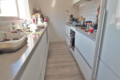 Photo of property in 13 Kaihua Terrace, Mangere Bridge, Auckland, 2022