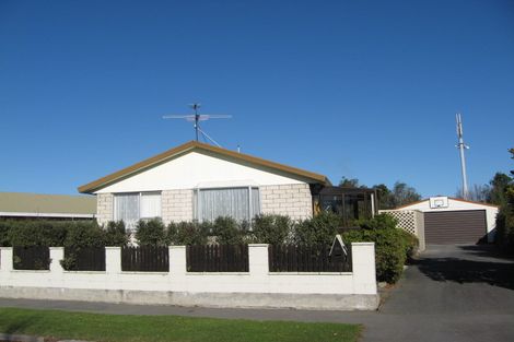 Photo of property in 26 Shenley Drive, Belfast, Christchurch, 8051