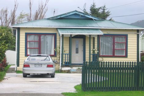 Photo of property in 24 Randwick Crescent, Moera, Lower Hutt, 5010