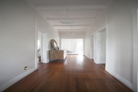 Photo of property in 187 Mount Smart Road, Onehunga, Auckland, 1061