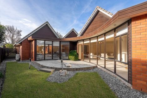 Photo of property in 19 Althorp Place, Avonhead, Christchurch, 8042