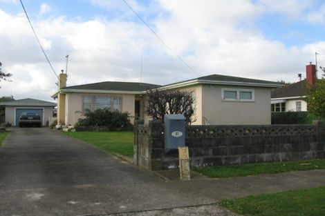 Photo of property in 37 Churchill Avenue, Feilding, 4702