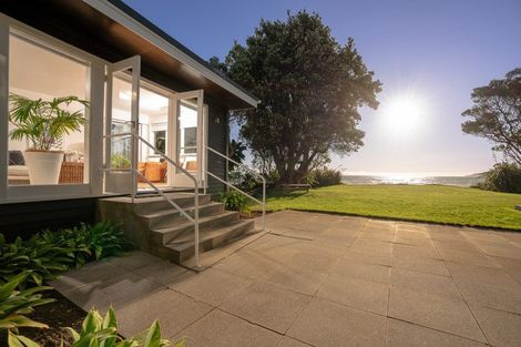 Photo of property in 55a Wharemauku Road, Raumati Beach, Paraparaumu, 5032