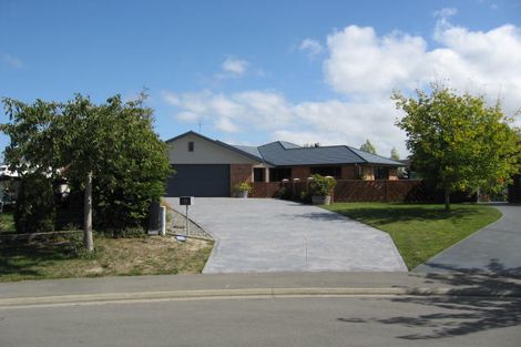 Photo of property in 15 Raphael Close, Rolleston, 7614