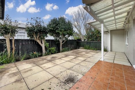 Photo of property in 2/13 Armadale Road, Remuera, Auckland, 1050