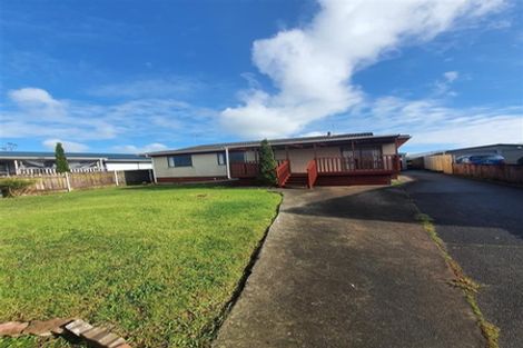 Photo of property in 13 Poutini Place, Manurewa, Auckland, 2102