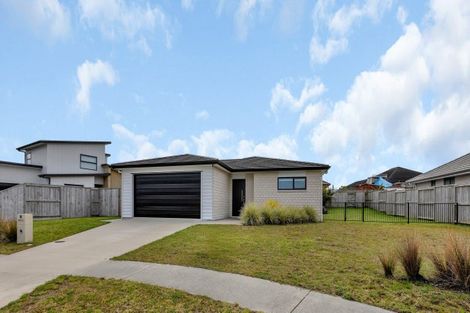 Photo of property in 13 Olney Court, One Tree Point, 0118