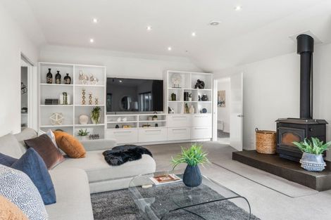 Photo of property in 1/10 Chevron Place, Ilam, Christchurch, 8041