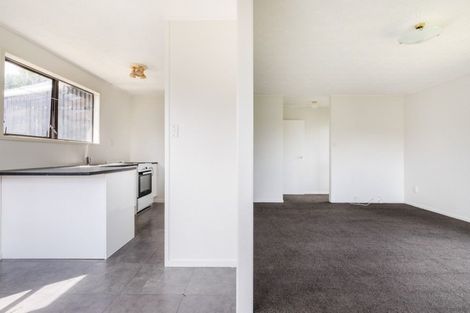 Photo of property in 86 Sunvue Road, Glen Eden, Auckland, 0602