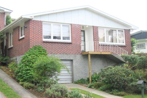 Photo of property in 4a Deller Grove, Silverstream, Upper Hutt, 5019