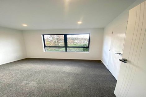 Photo of property in 1a Dundale Avenue, Blockhouse Bay, Auckland, 0600