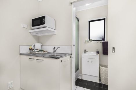 Photo of property in 34 Hadley Wood Drive, Wattle Downs, Auckland, 2103