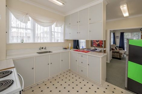 Photo of property in 19 Stanley Street, Levin, 5510