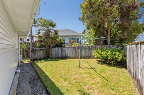 Photo of property in 19c Kenmore Street, Westown, New Plymouth, 4310