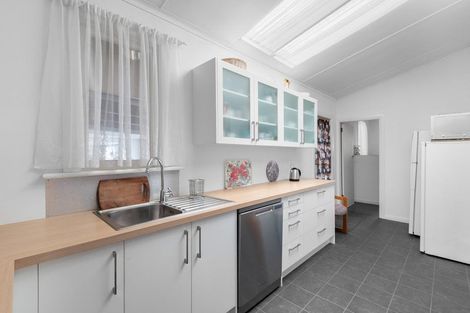 Photo of property in 124 Prince Albert Road, Saint Kilda, Dunedin, 9012