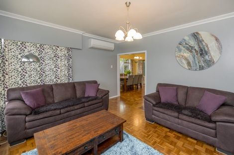 Photo of property in 3 Highbury Drive, Levin, 5510