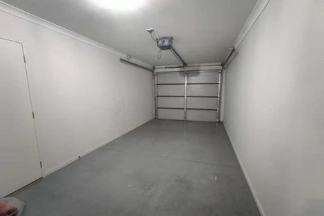 Photo of property in 4 Liscooly Place, Flat Bush, Auckland, 2019